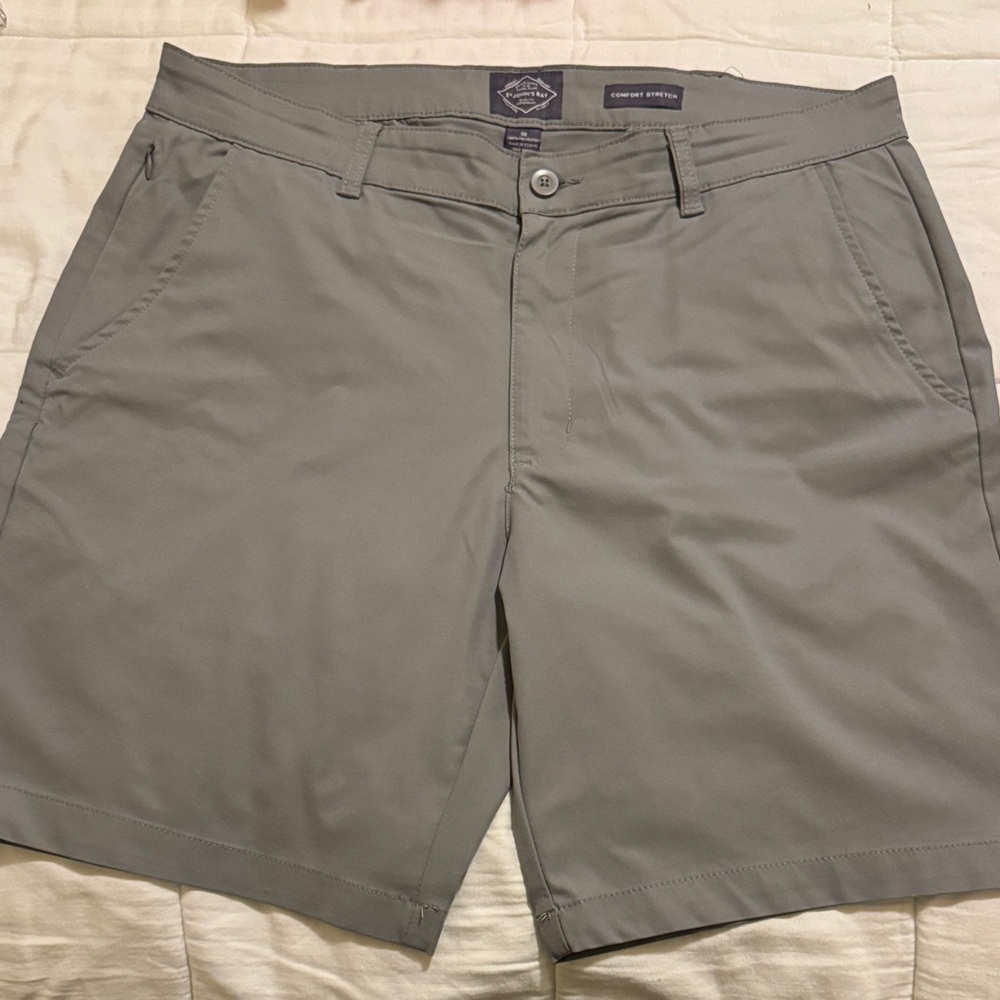 St. John's Bay Men's Tan Flat Front Shorts